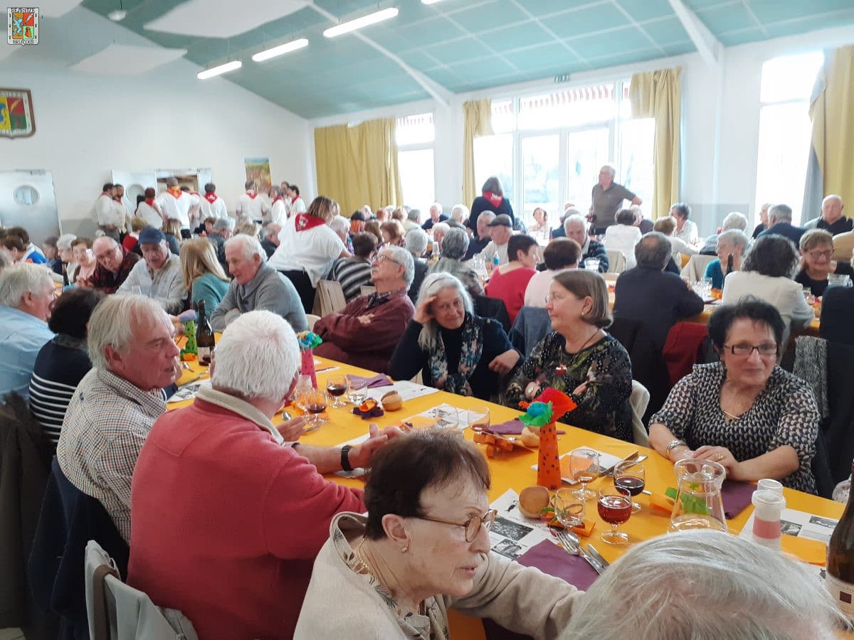 Repas séniors 2023 - Site Officiel de la Commune de Briscous